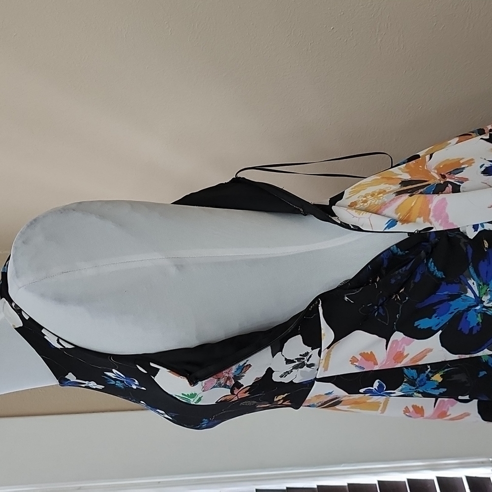 Express floral print dress - Picture 8 of 11